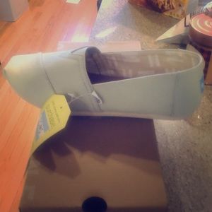 Classic mint canvas Toms